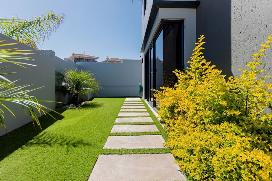 3 Bedroom Property for Sale in Calypso Beach Western Cape